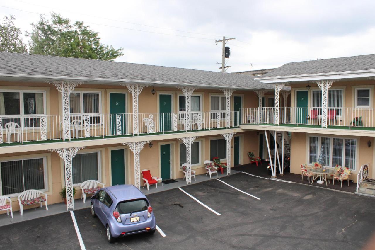 River Road Motel Wisconsin Dells Exterior foto